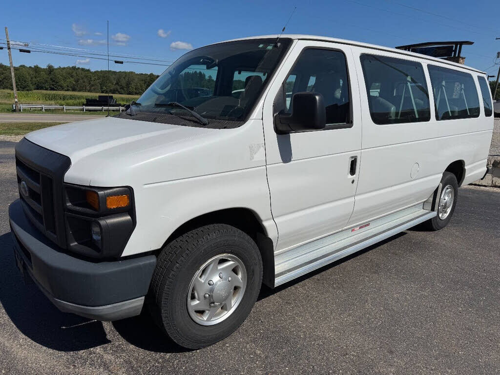 Ford E-350
