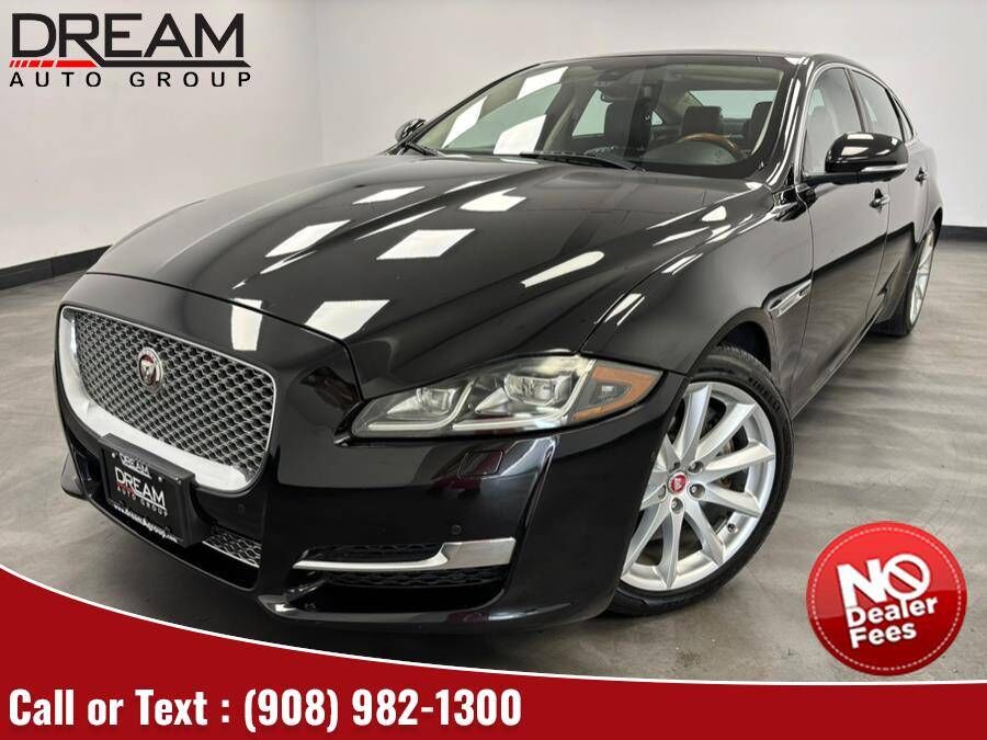 Jaguar XJ
