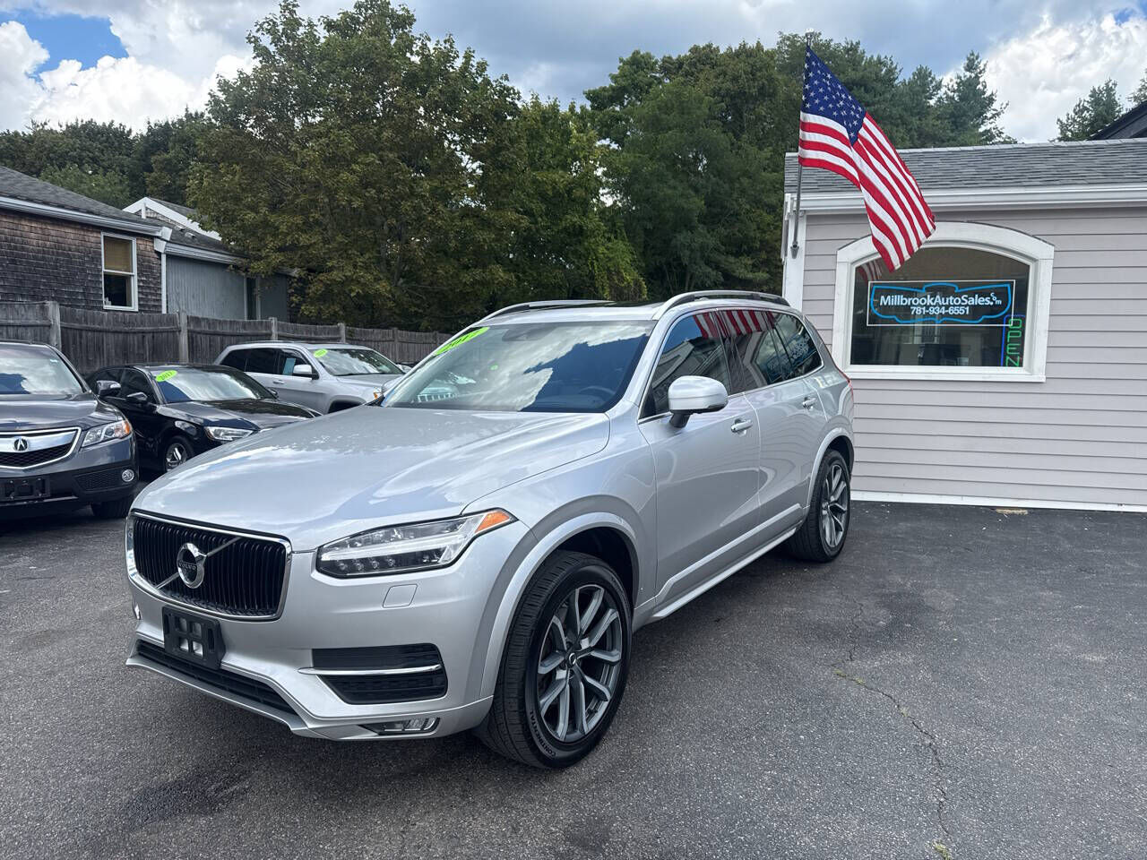 2017 VOLVO XC90