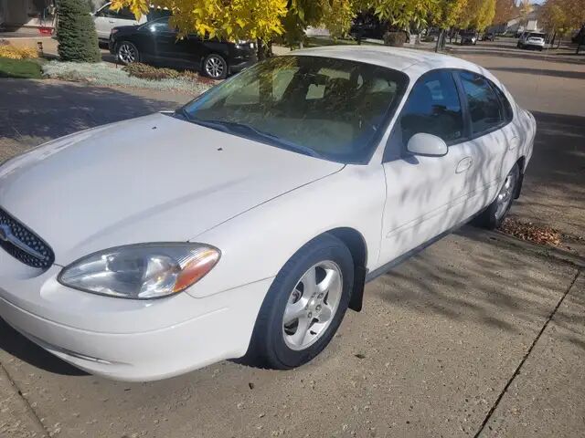 Ford Taurus