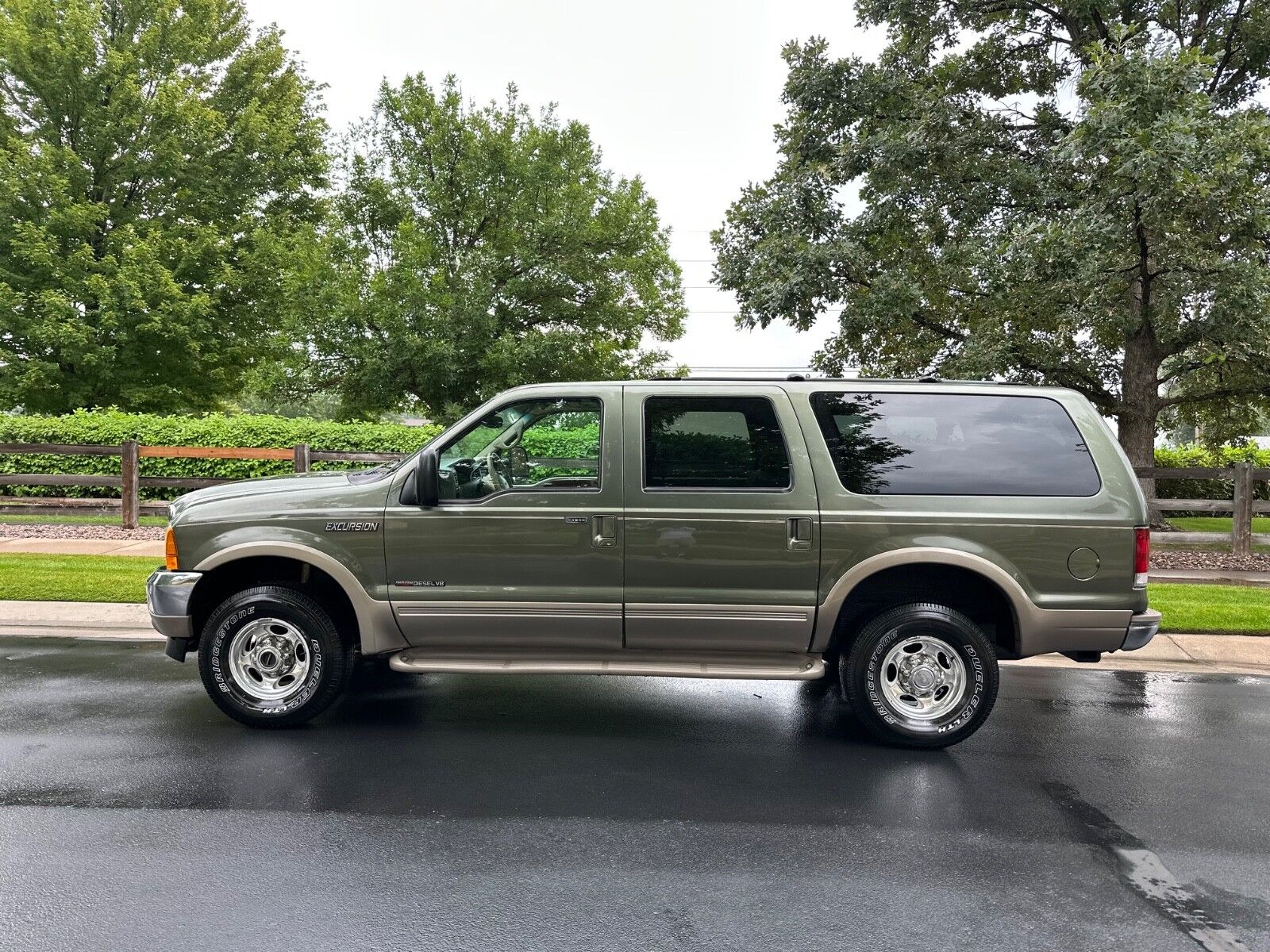 Ford Excursion