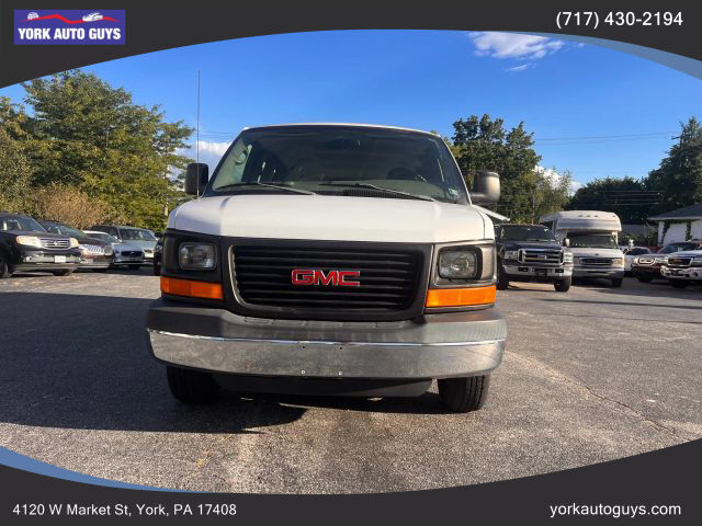 GMC Savana