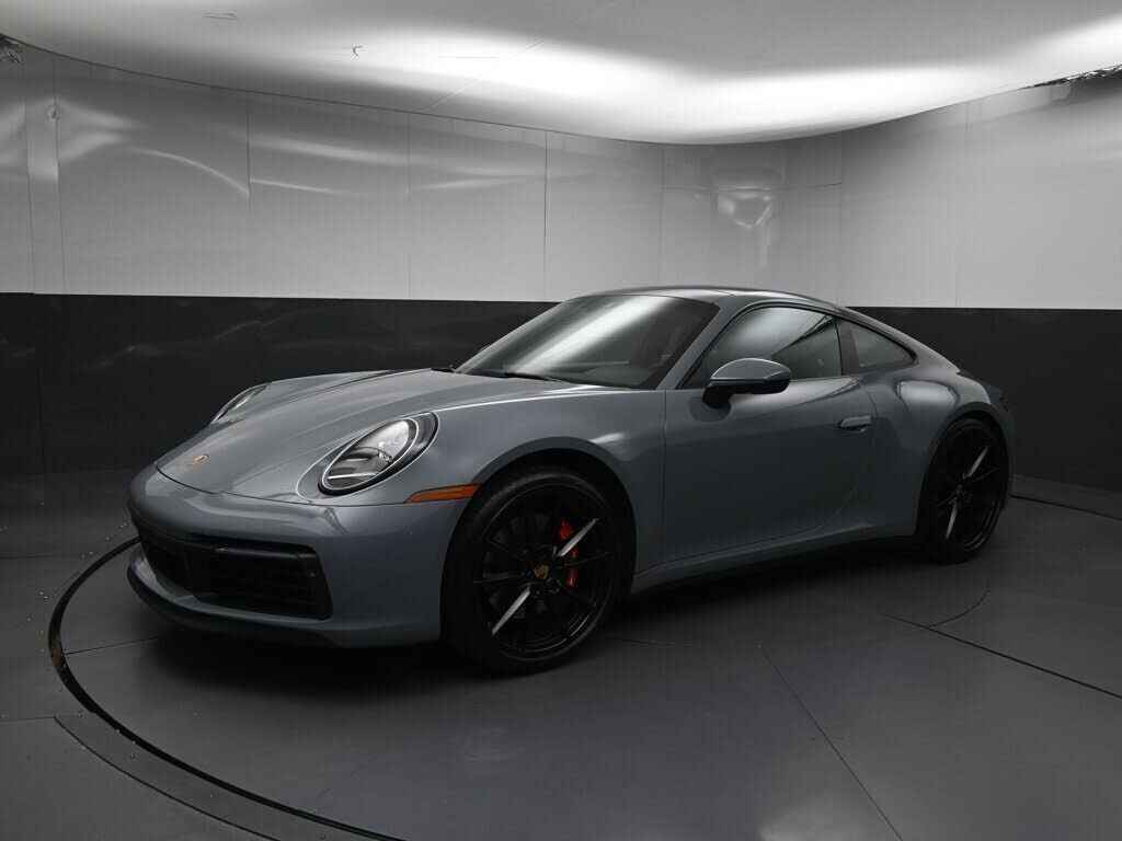 2024 PORSCHE 911