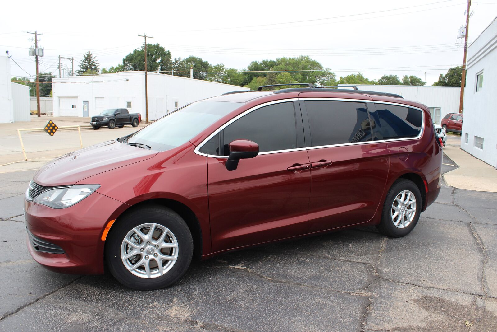 2020 CHRYSLER Voyager