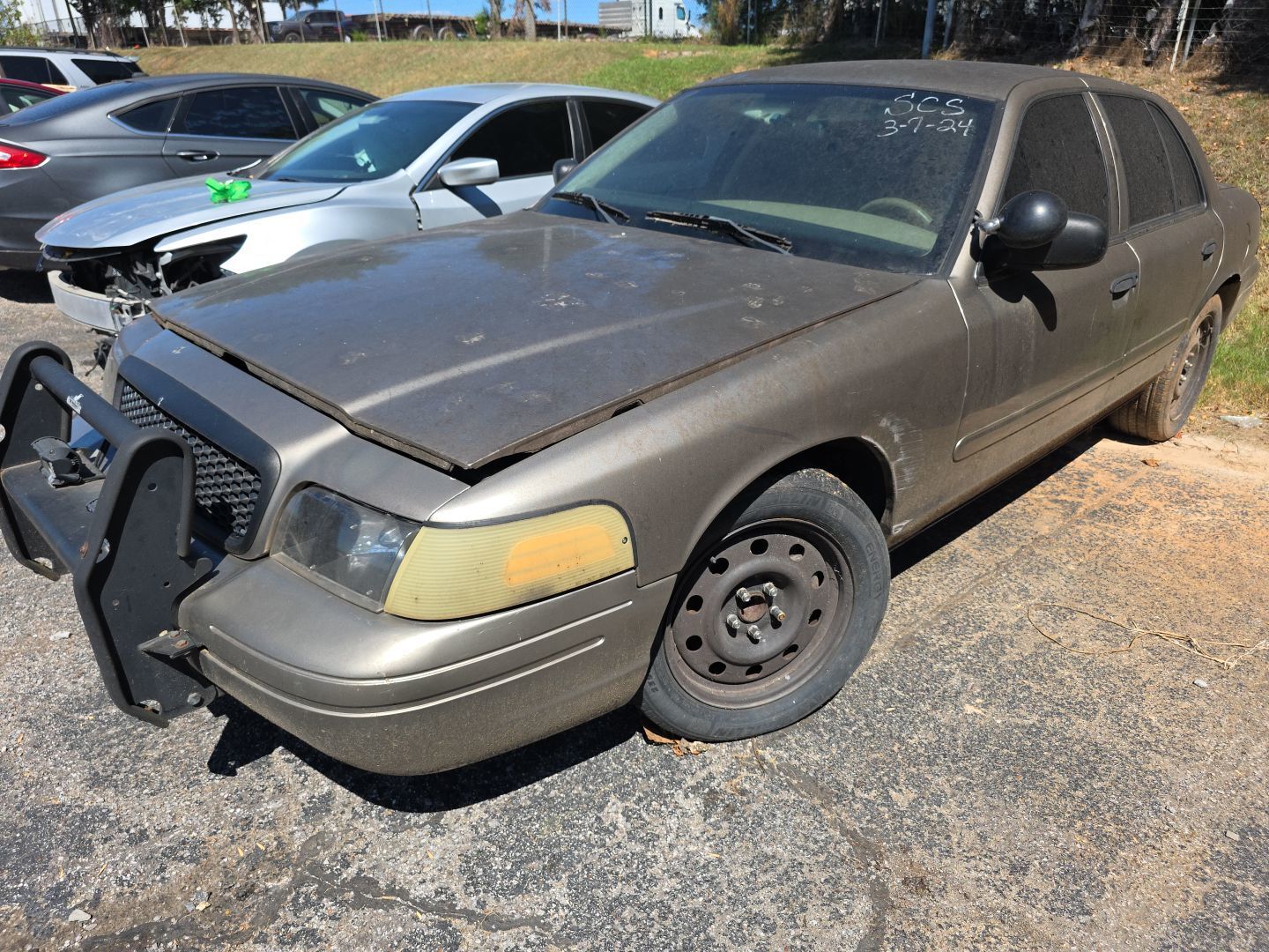 Ford Crown Victoria