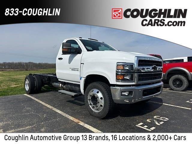 2024 GMC Silverado Medium Duty