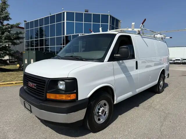 GMC Savana