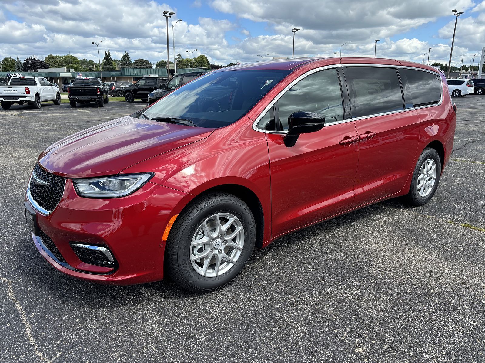 2025 CHRYSLER Pacifica