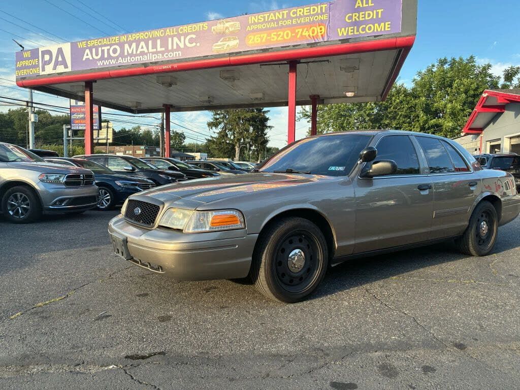 Ford Crown Victoria