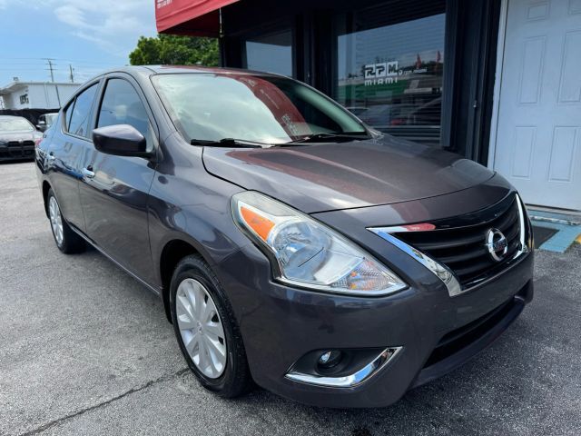 2015 NISSAN Versa