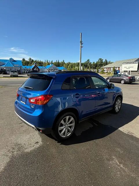 Mitsubishi RVR