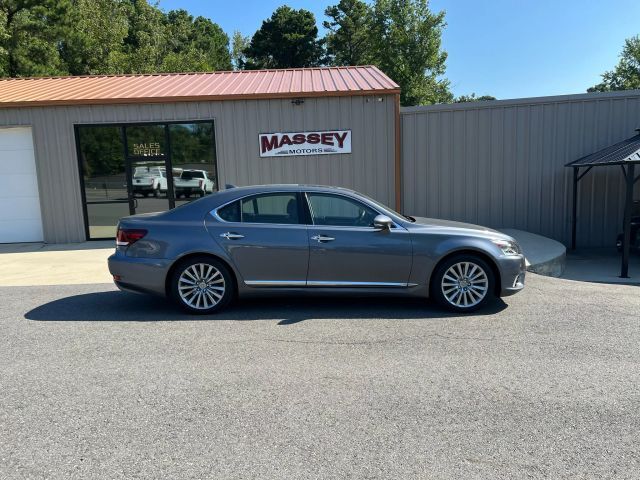 Lexus LS