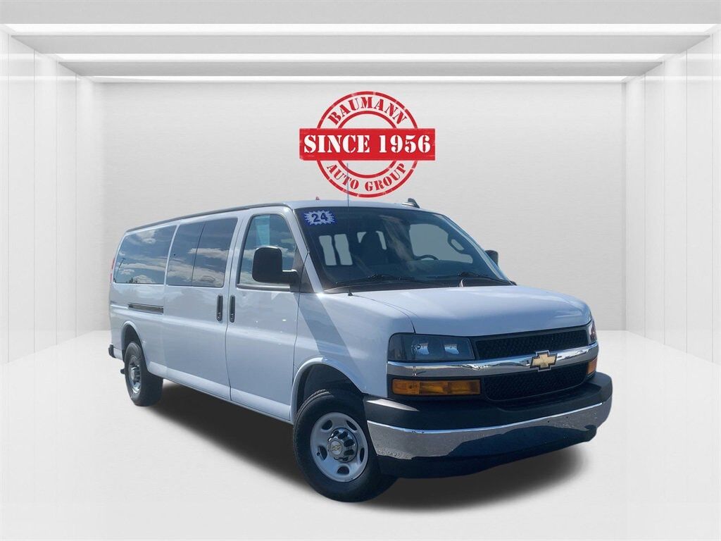 2024 CHEVROLET Express