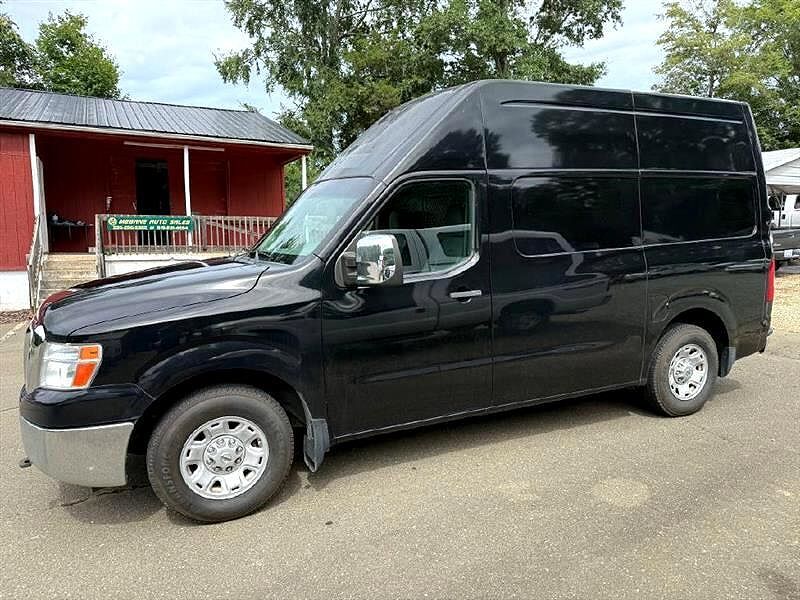 Nissan NV