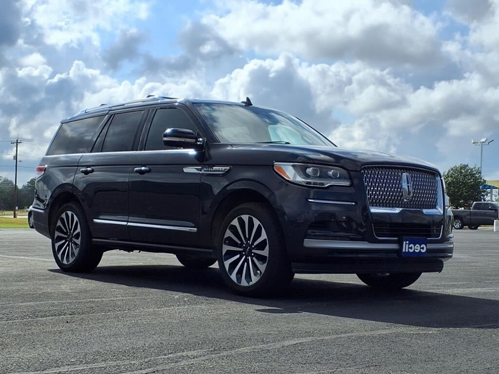2022 LINCOLN Navigator