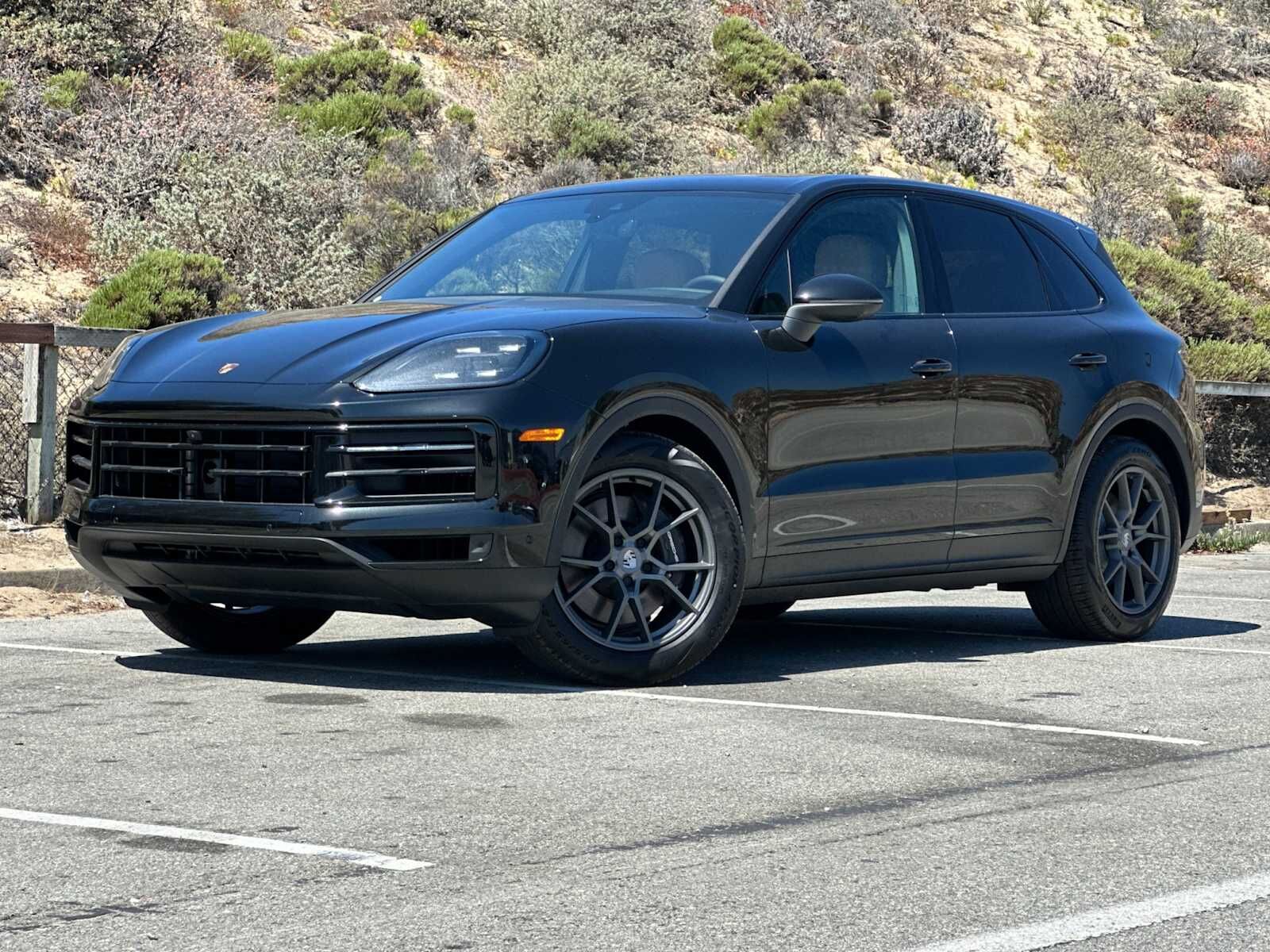 2025 PORSCHE Cayenne