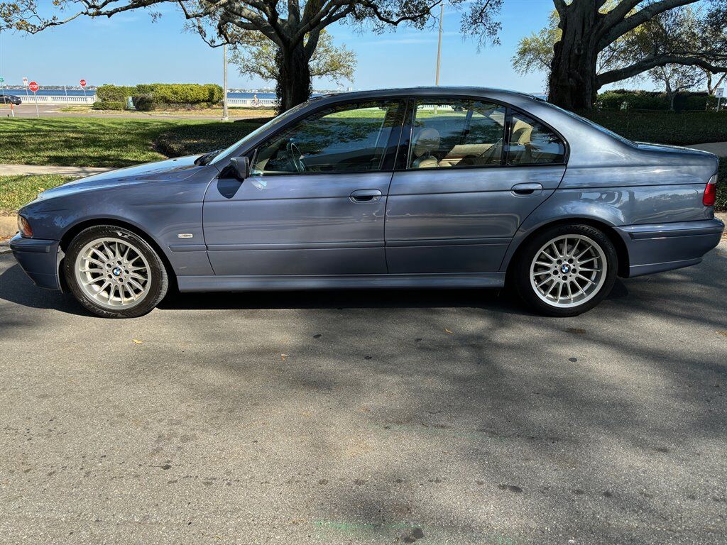 BMW 540i