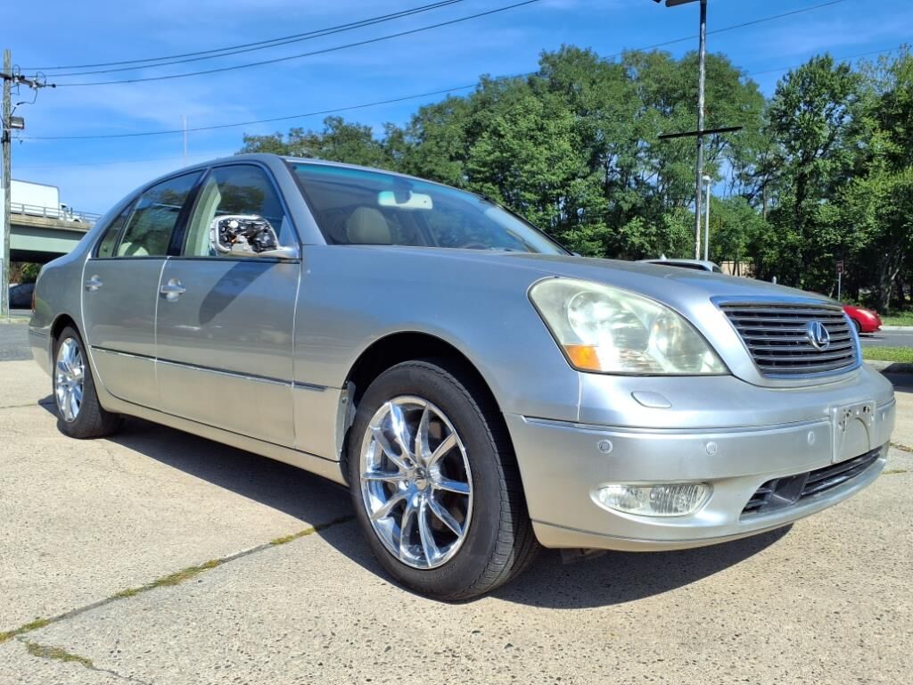 Lexus LS
