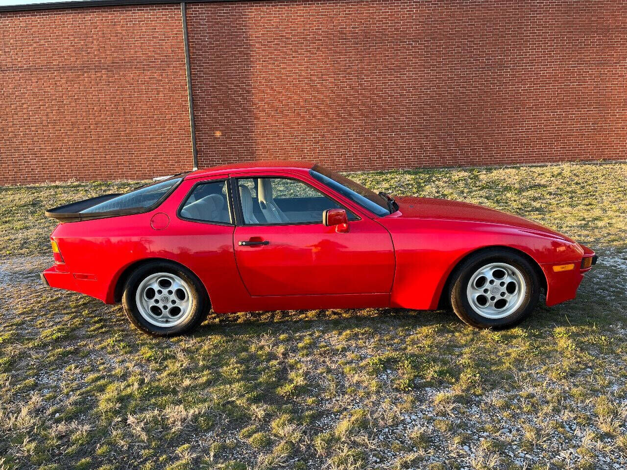 1985 PORSCHE 944