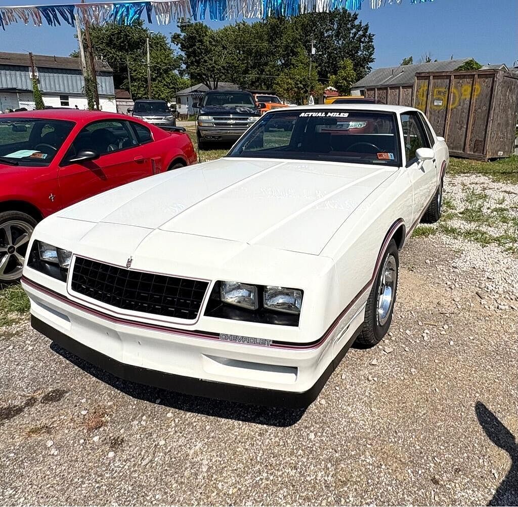 1985 CHEVROLET Monte Carlo