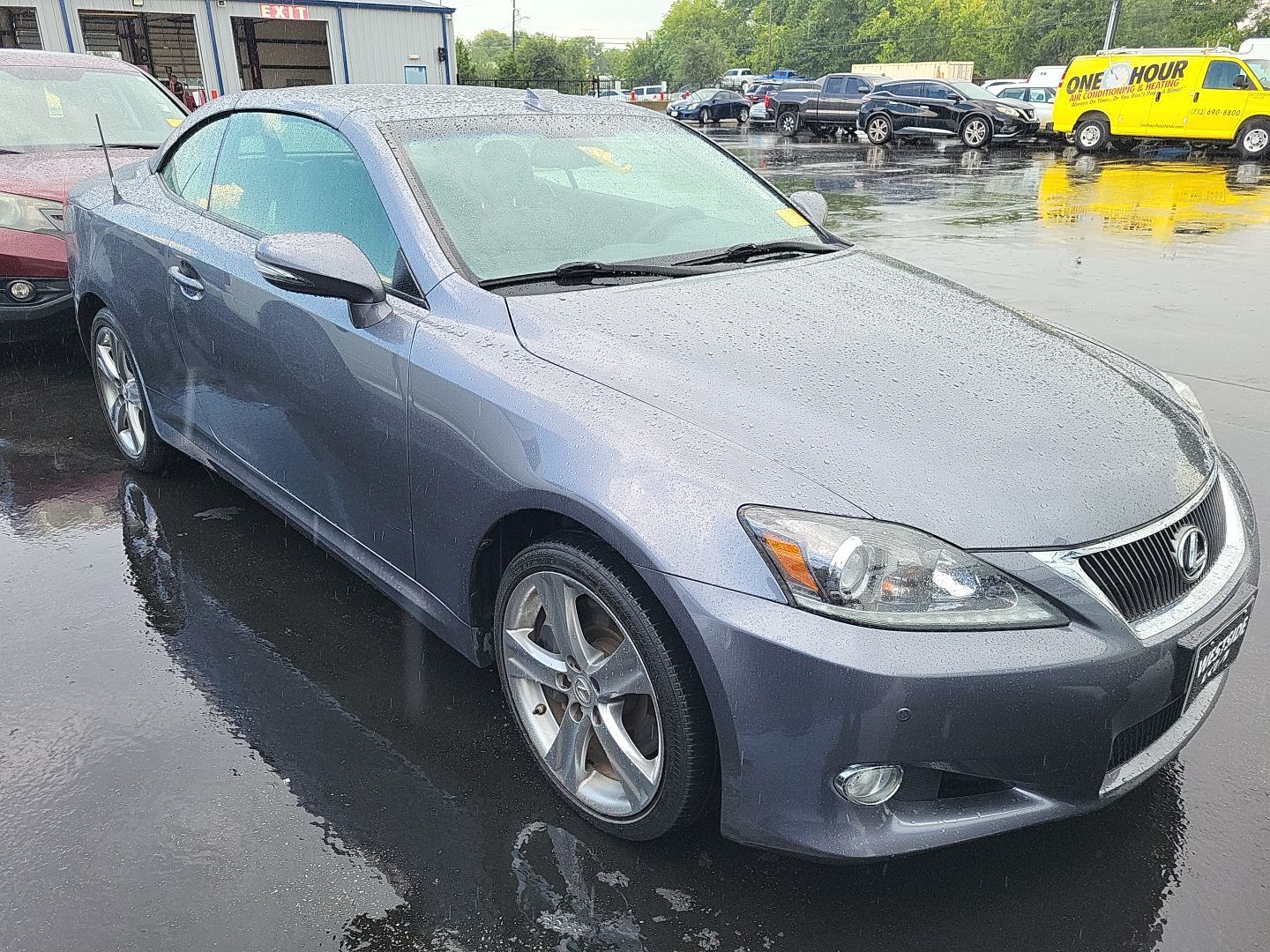 Lexus IS