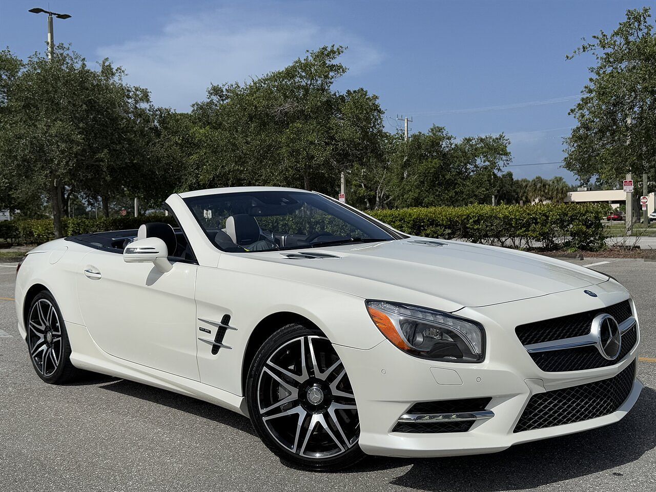 Mercedes-Benz SL-Class
