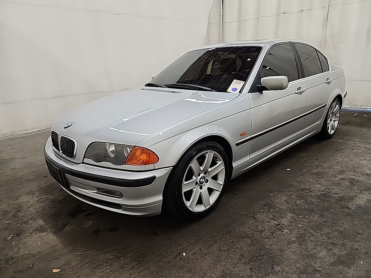 BMW 328i