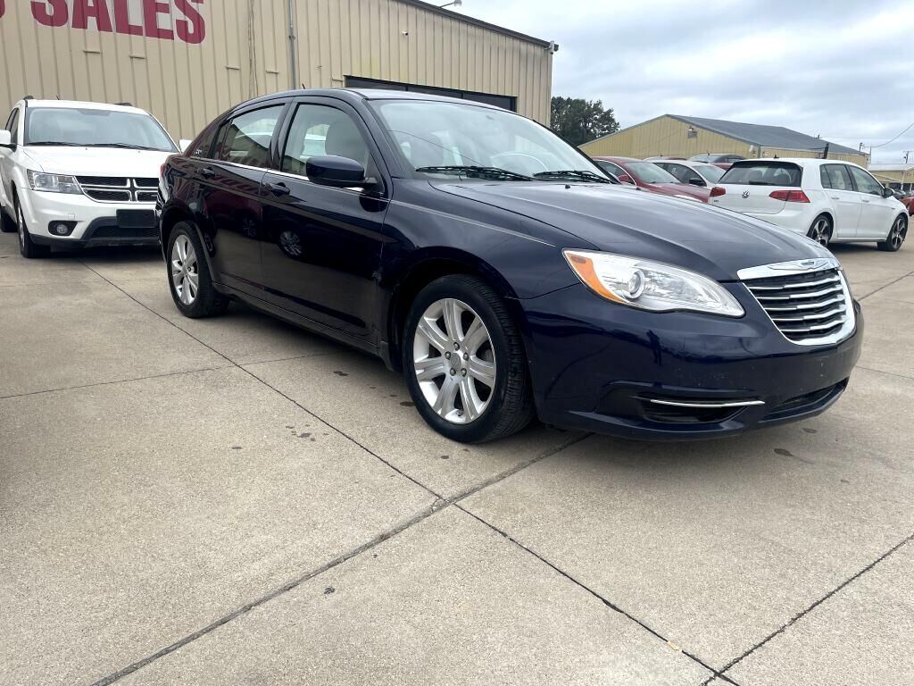 2014 CHRYSLER 200