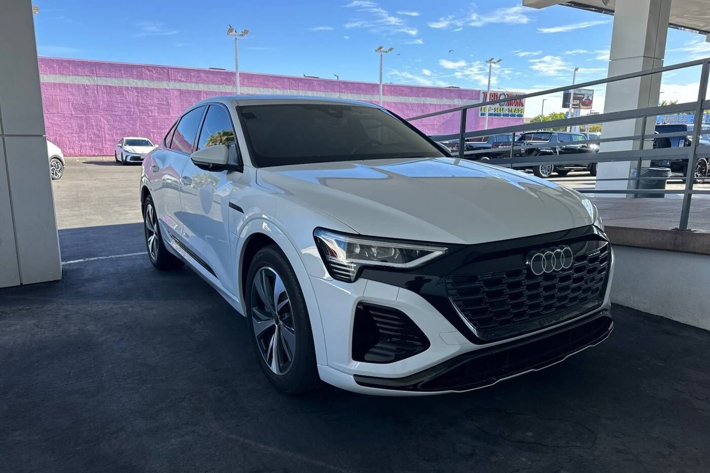 2024 Audi Q8