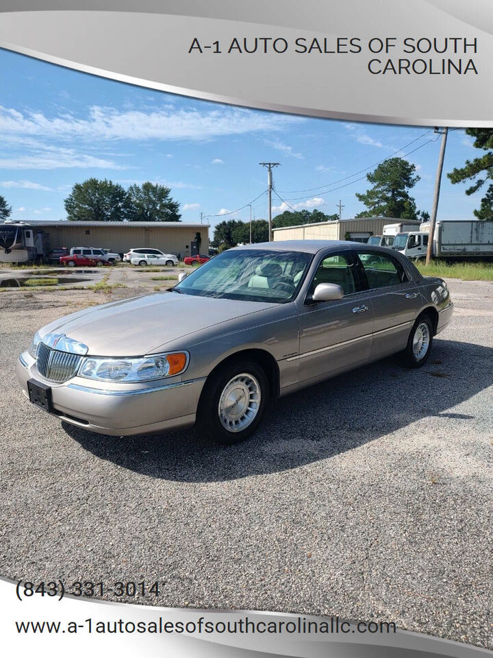 1999 LINCOLN Town Car