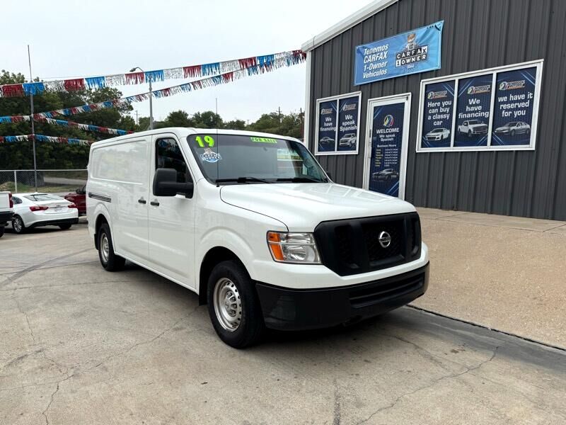2019 NISSAN NV