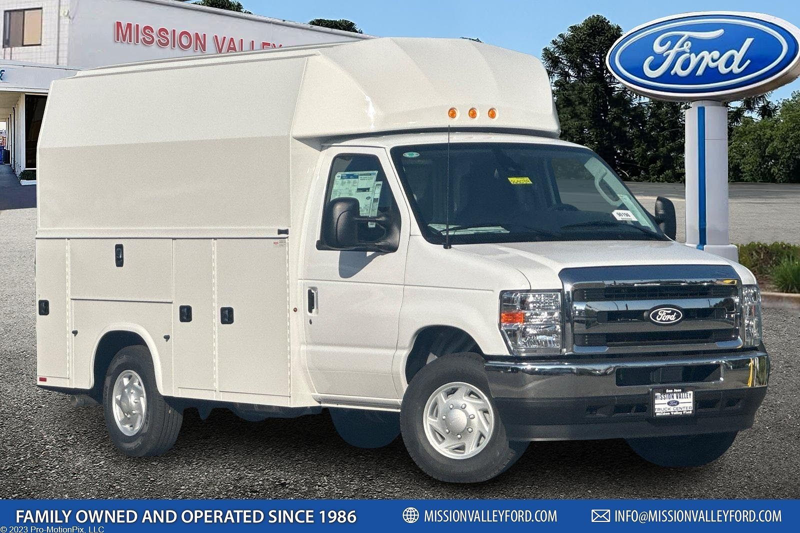 2026 FORD E-350