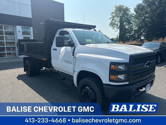2024 GMC Silverado Medium Duty
