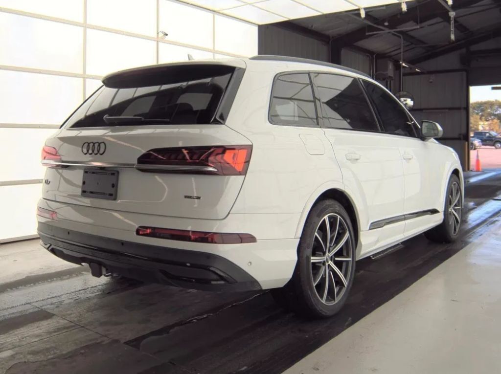 2021 Audi Q7