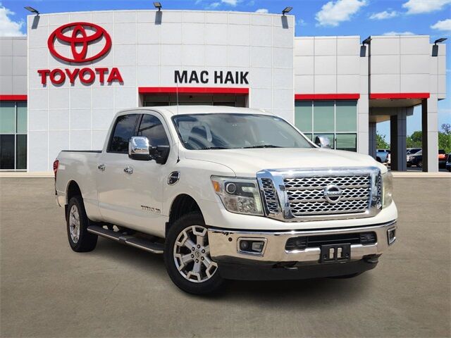 Nissan Titan