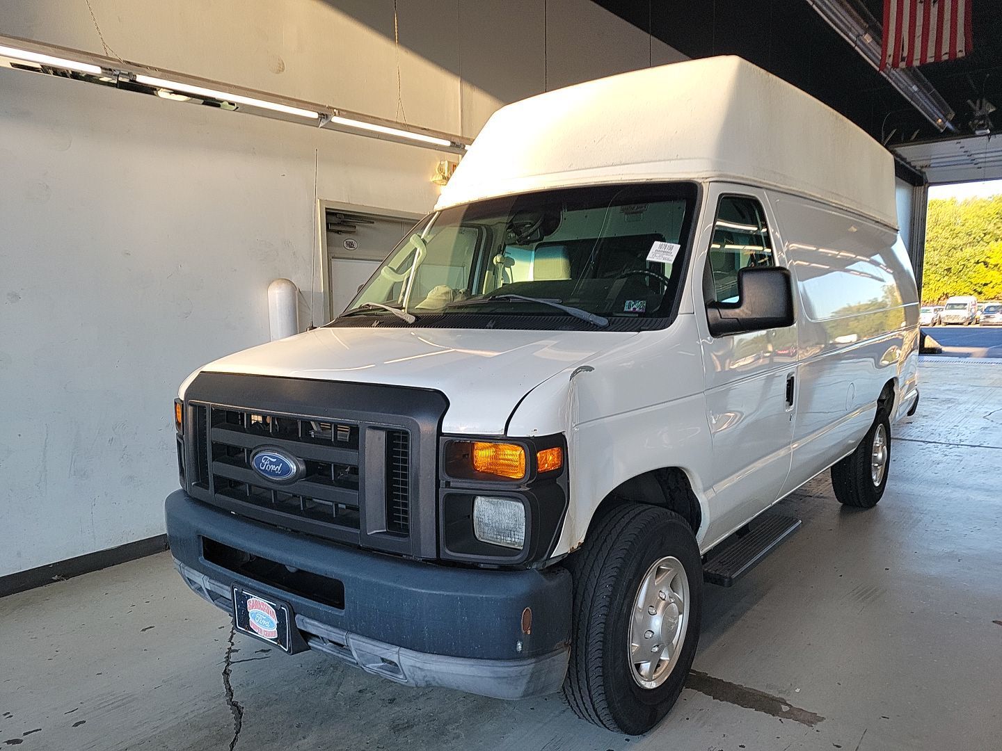 Ford E-350