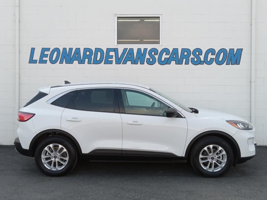 2022 FORD Escape