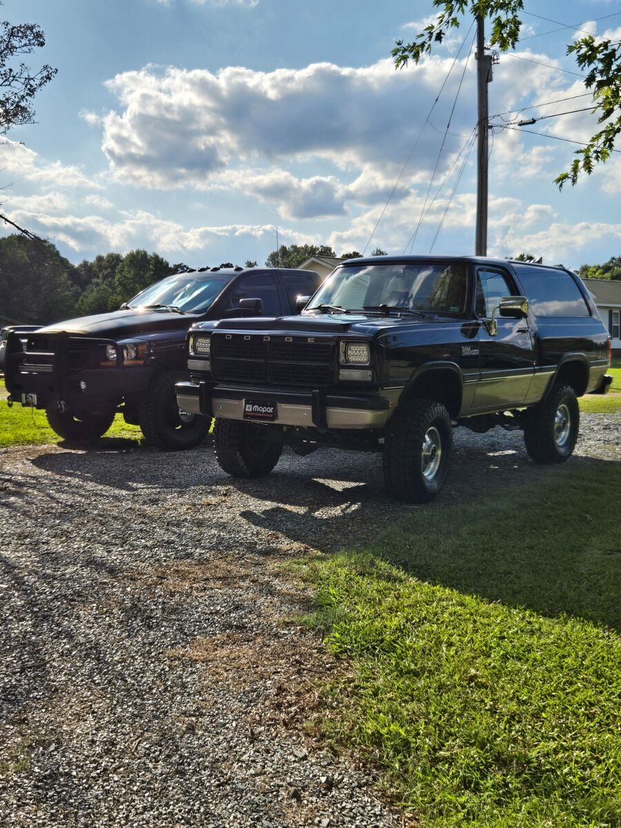 Dodge Ramcharger