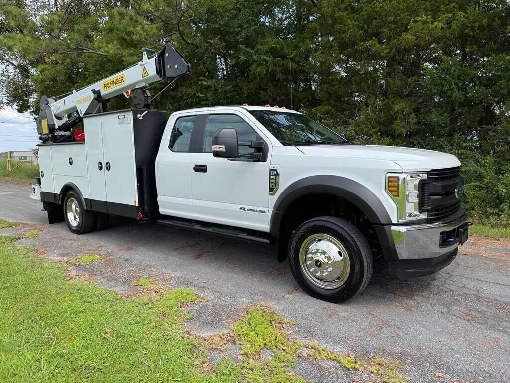 2019 FORD F-550