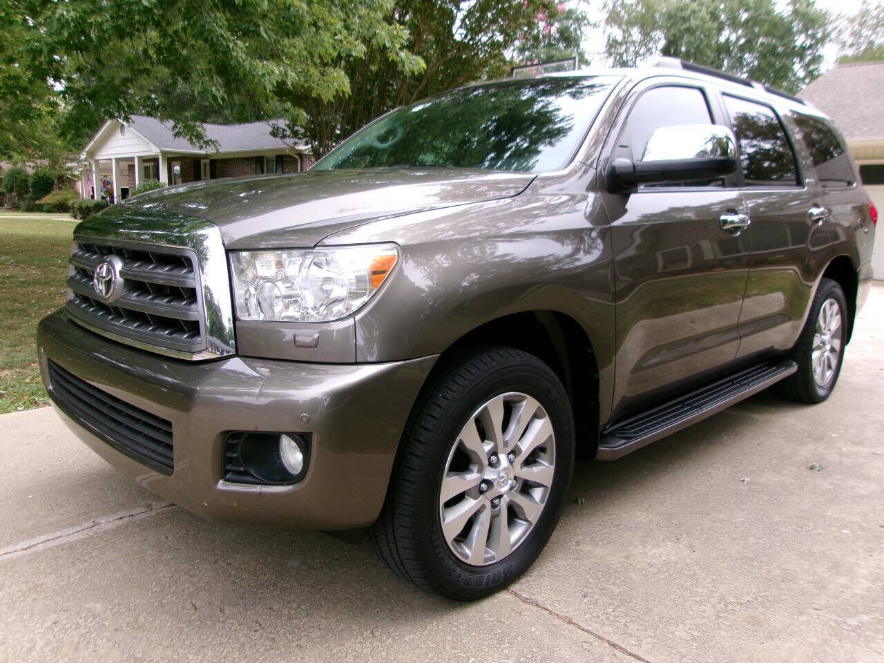 Toyota Sequoia