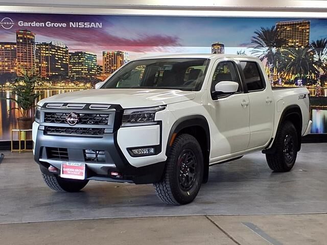 2025 NISSAN Frontier