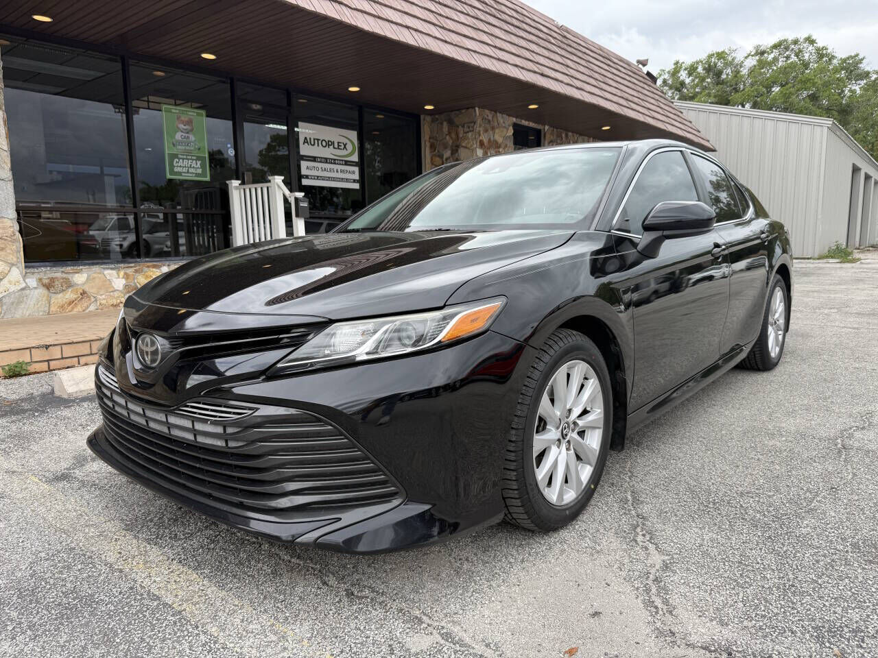 2019 TOYOTA Camry