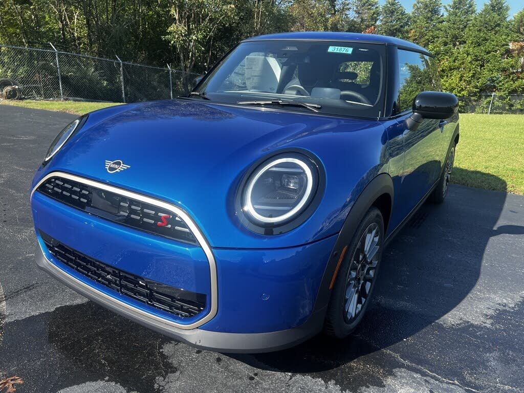 2025 MINI Hardtop