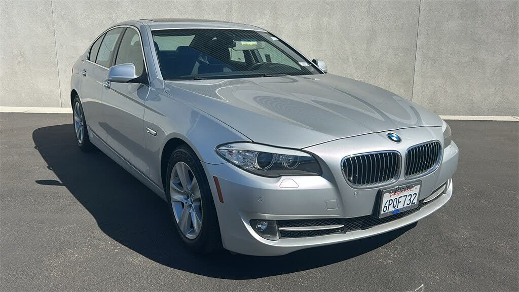 BMW 528i