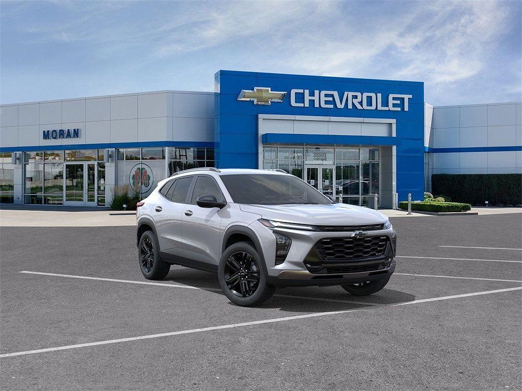 2026 CHEVROLET Trax
