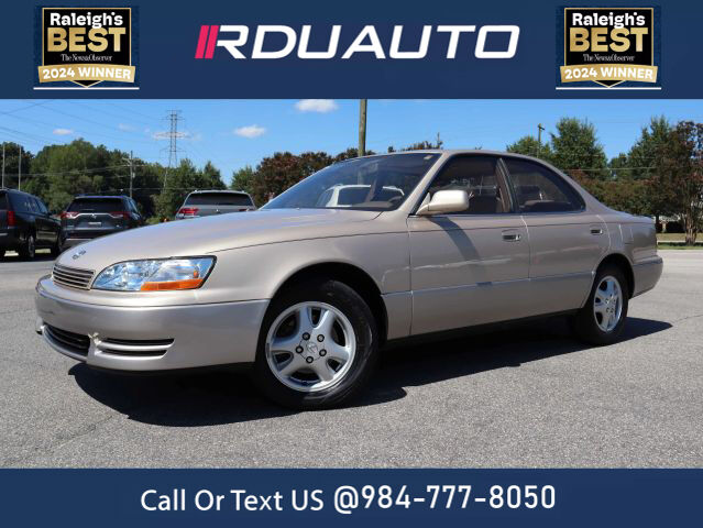 Lexus ES
