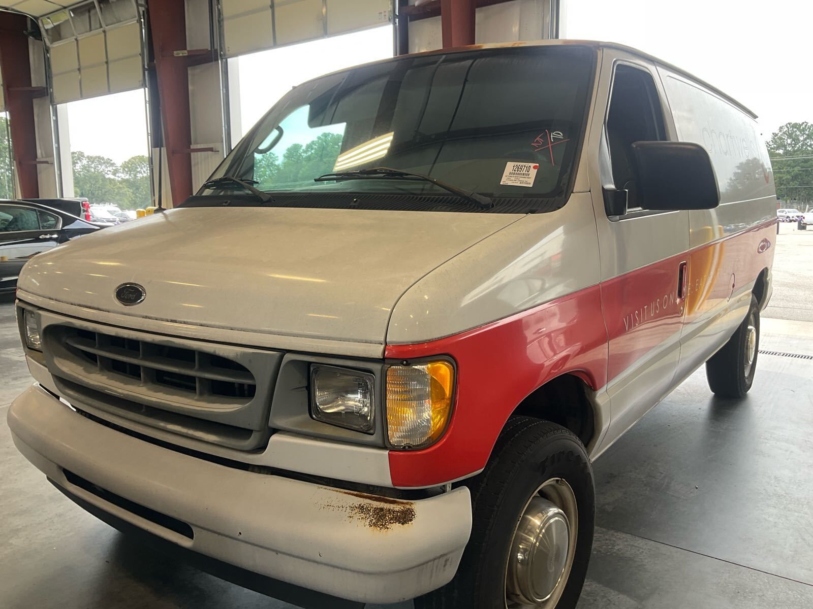 Ford E-250