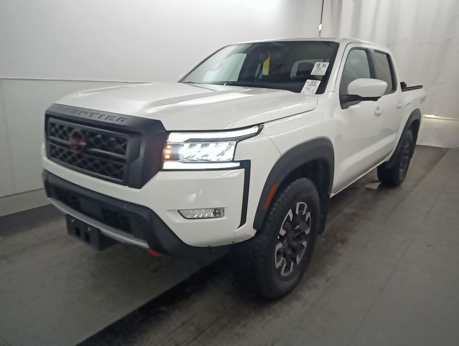2022 NISSAN Frontier