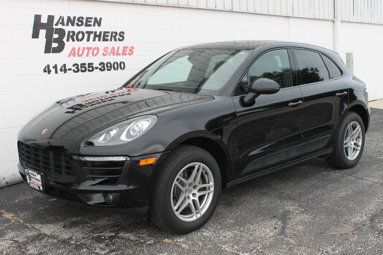 2017 PORSCHE Macan