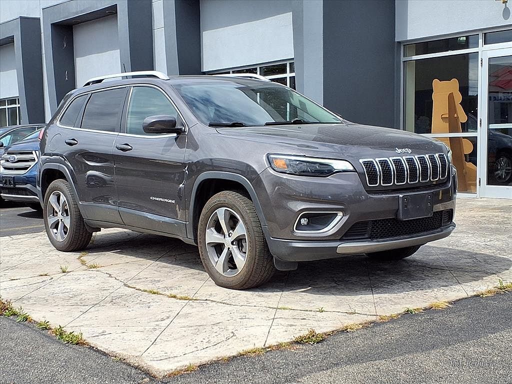 2019 JEEP Cherokee